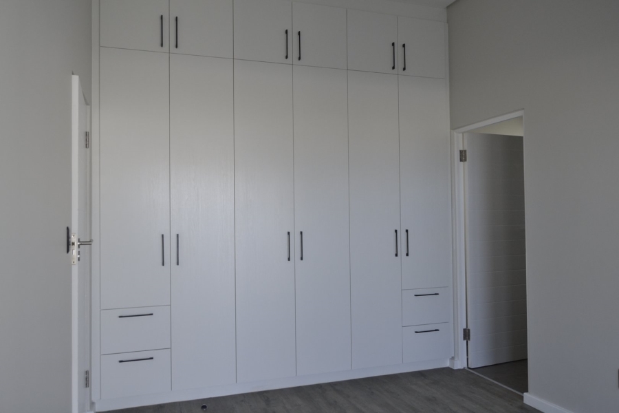 3 Bedroom Property for Sale in Somerset Lakes Western Cape